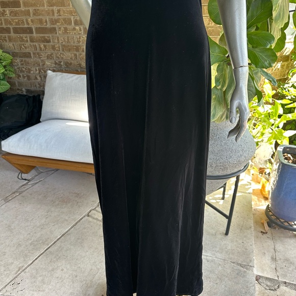 BCBG NWT-Stretch Velvet Gown- M - Picture 3 of 6